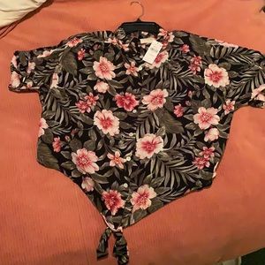 American Eagle Tropical Button Down